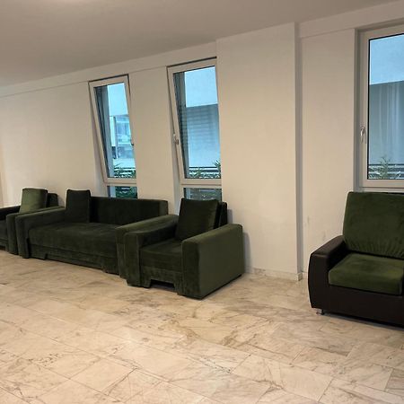 Апартаменты Dominic 2 Beds 1 Sofa Parking Pool Apartament By Alezzi Nord10 Нэводари Экстерьер фото