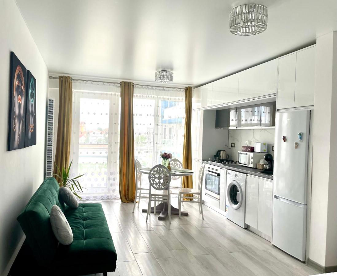 Апартаменты Dominic 2 Beds 1 Sofa Parking Pool Apartament By Alezzi Nord10 Нэводари Экстерьер фото