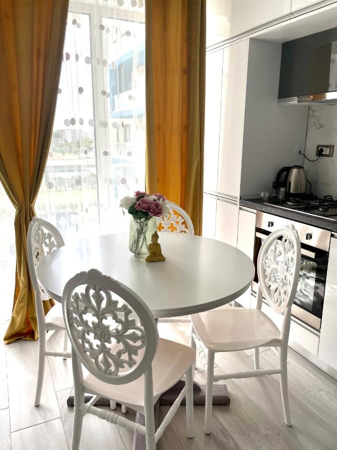 Апартаменты Dominic 2 Beds 1 Sofa Parking Pool Apartament By Alezzi Nord10 Нэводари Экстерьер фото