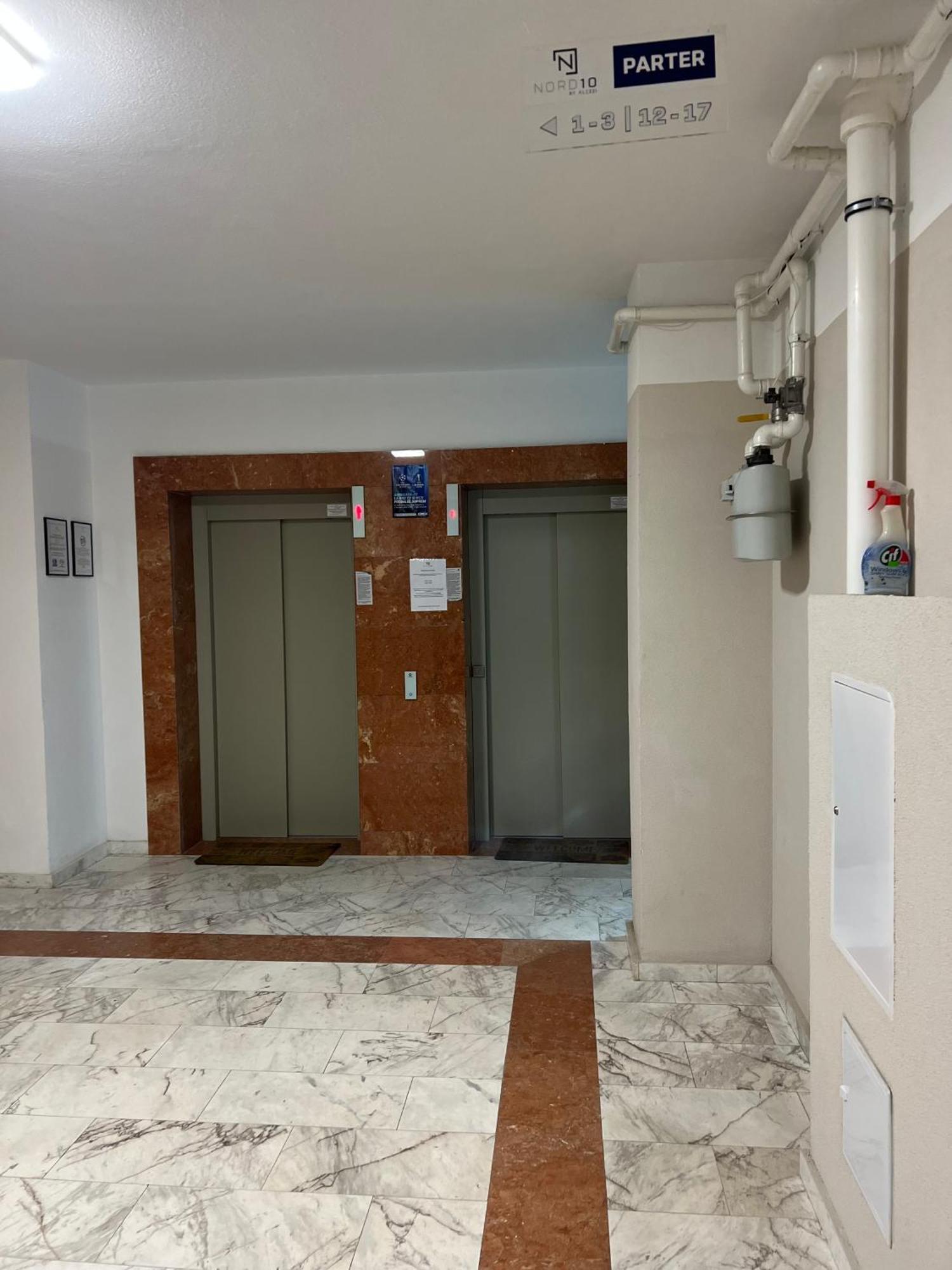 Апартаменты Dominic 2 Beds 1 Sofa Parking Pool Apartament By Alezzi Nord10 Нэводари Экстерьер фото